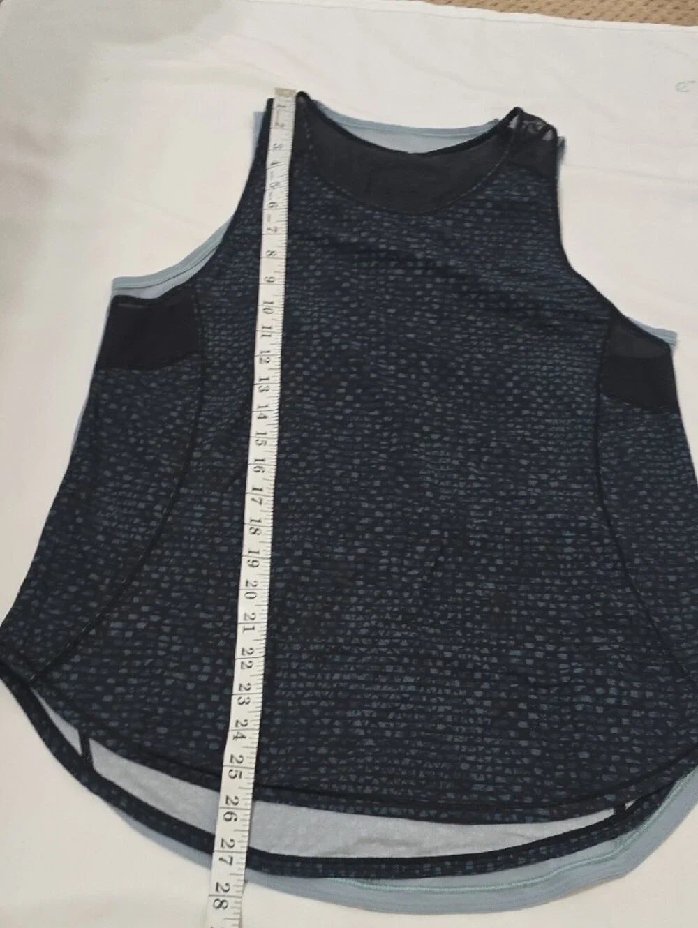lululemon athletica Women’s Black & Light Gray Athletic Tank Top Bundle M